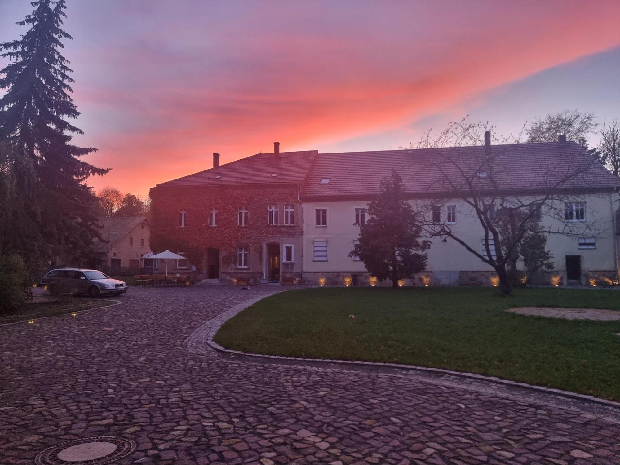 Loft Apartment Mit Grosser Badewanne B Mugeln Kültér fotó
